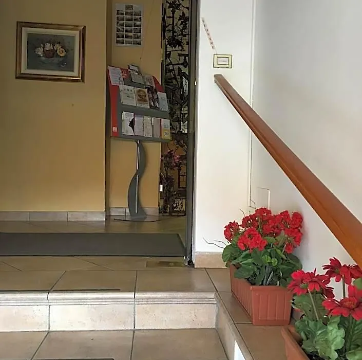 Hotel Dora-1