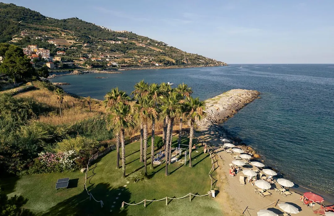 Aregai Marina Hotel & Residence-1