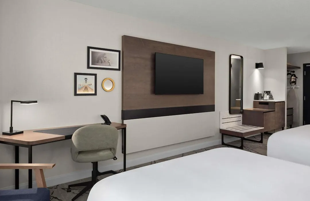 The Novotel Toronto Centre-1