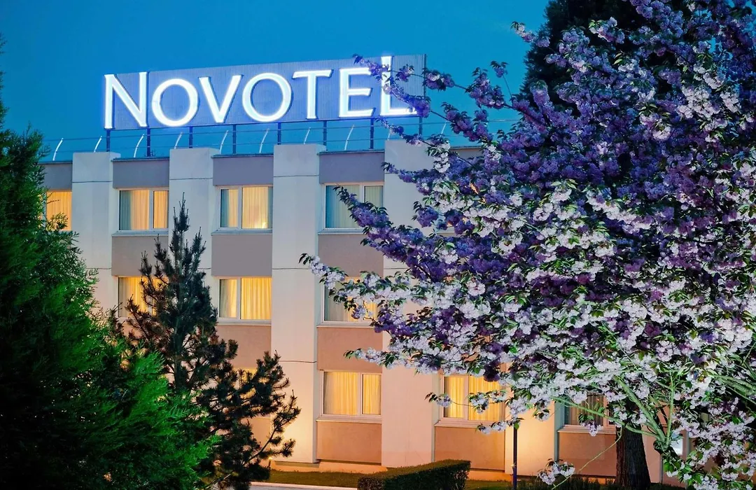 Novotel Saclay-1