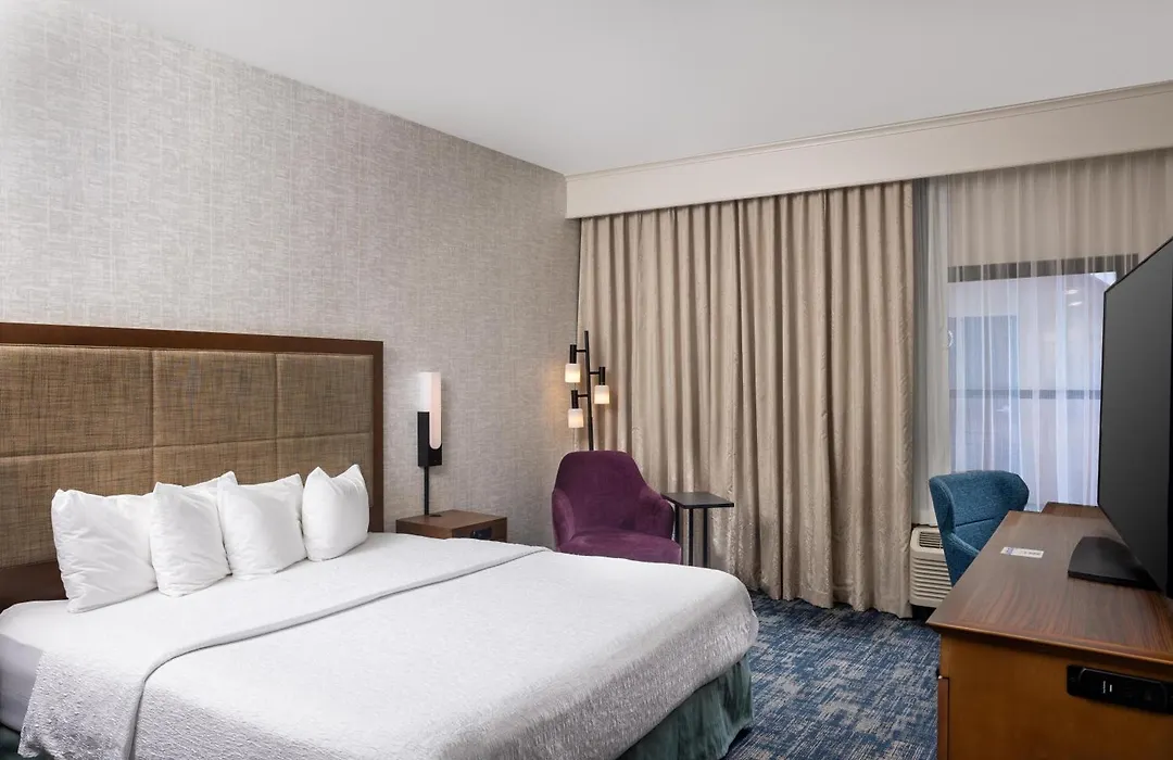 Hampton Inn And Suites Asheville Airport-1