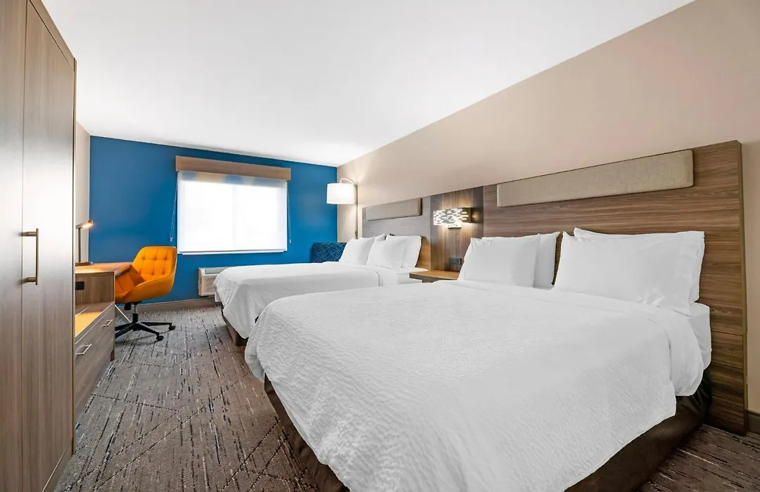 Holiday Inn Express Deforest Madison Area By Ihg-1