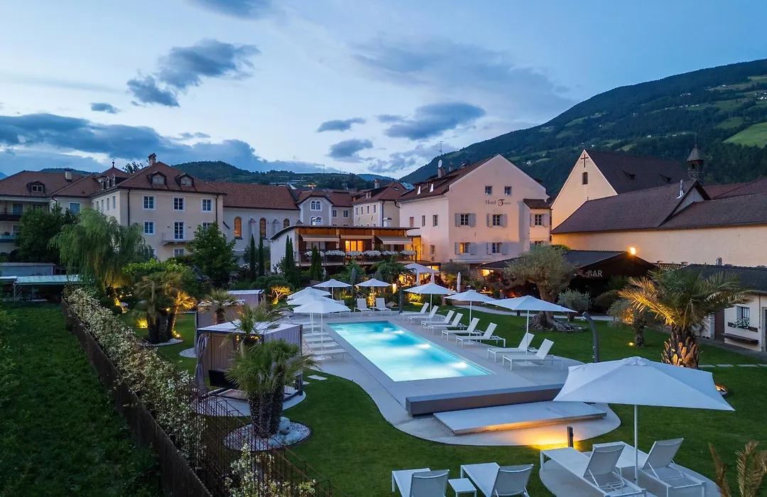 Hotel Traube-1