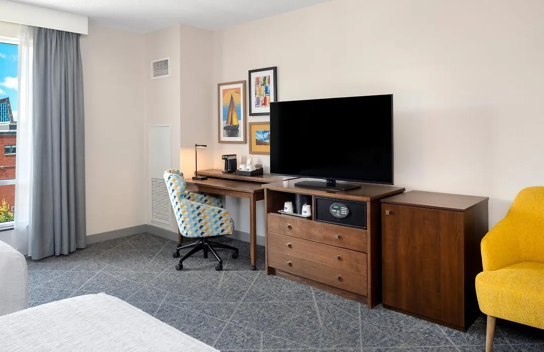Hampton Inn By Hilton Halifax Downtown-1