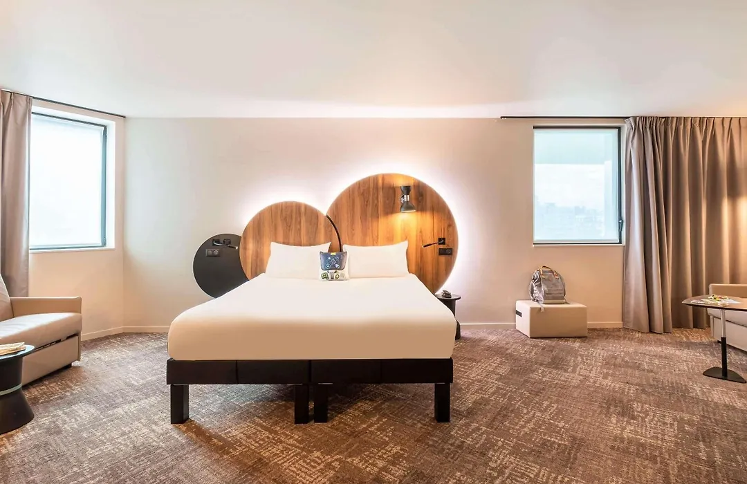 Ibis Styles Paris Meteor Avenue D'Italie-1