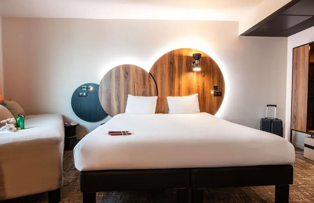 Ibis Styles Paris Meteor Avenue D'Italie-1