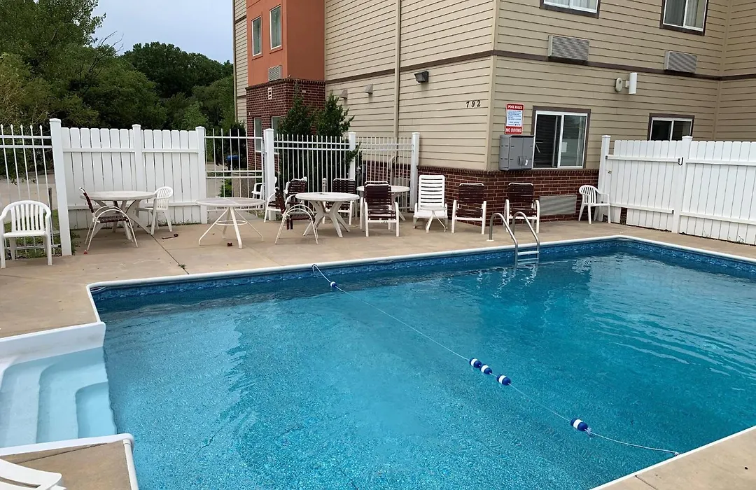 Holiday Inn Express - Wichita North - Park City By Ihg-1