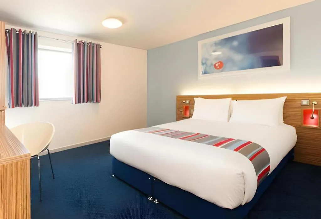 Travelodge Glossop-1