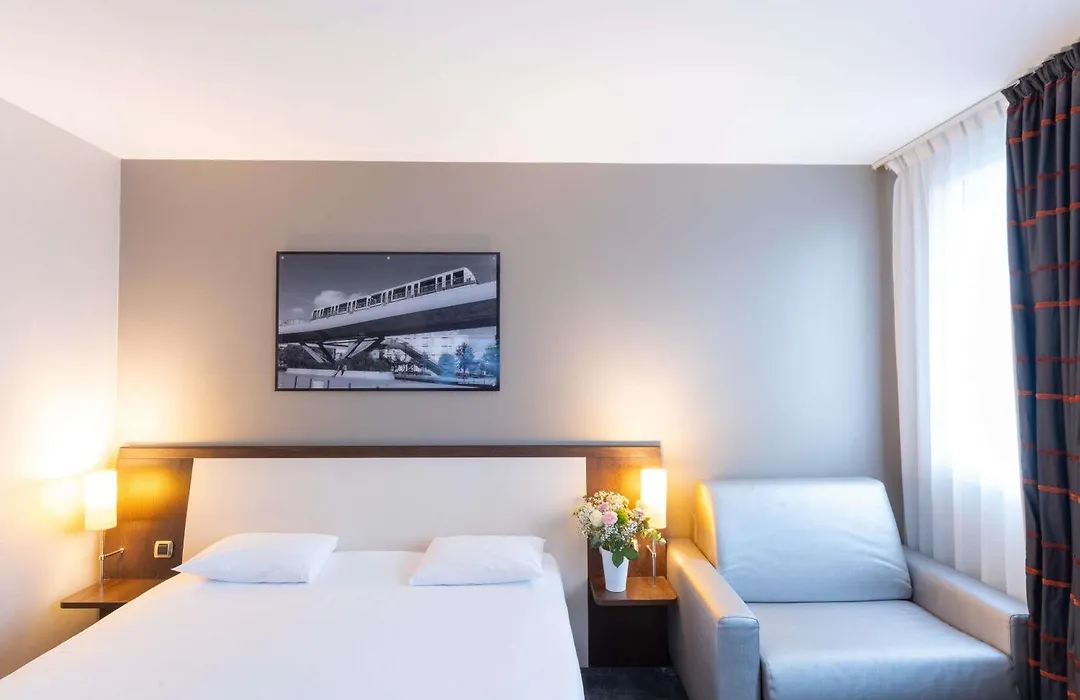 Hotel Mercure Rennes Cesson-1