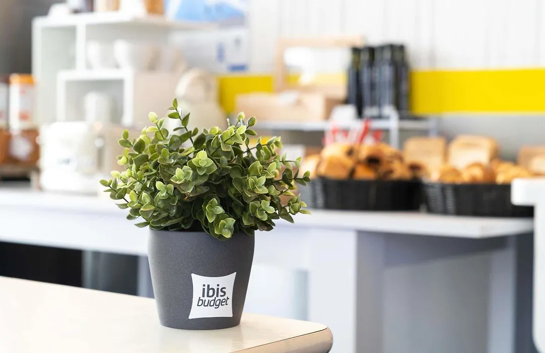 ibis budget Saint Lô-1