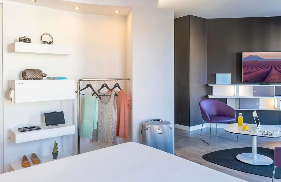 Novotel Suites Malaga Centro-1