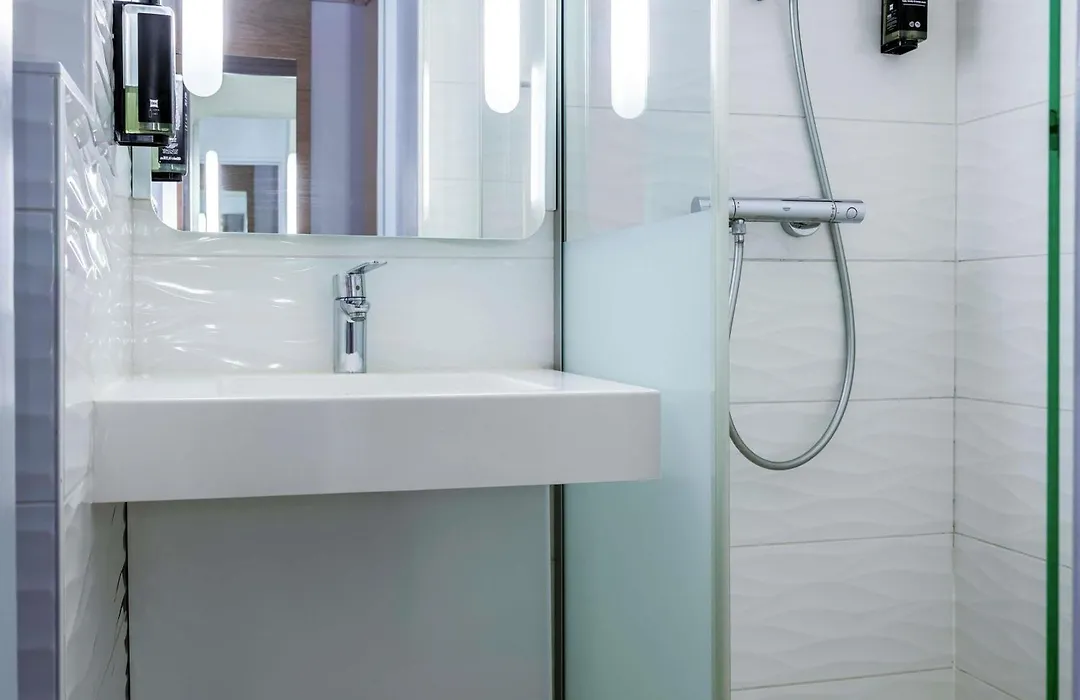 ibis Styles La Rochelle Centre-1