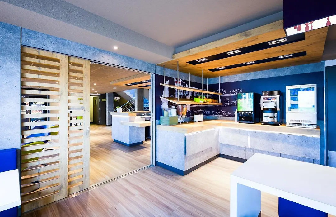 ibis Budget Pau Est-1
