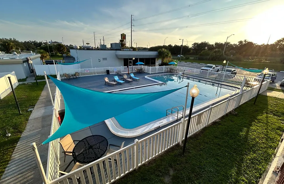 Super 8 By Wyndham Ocala I-75-1
