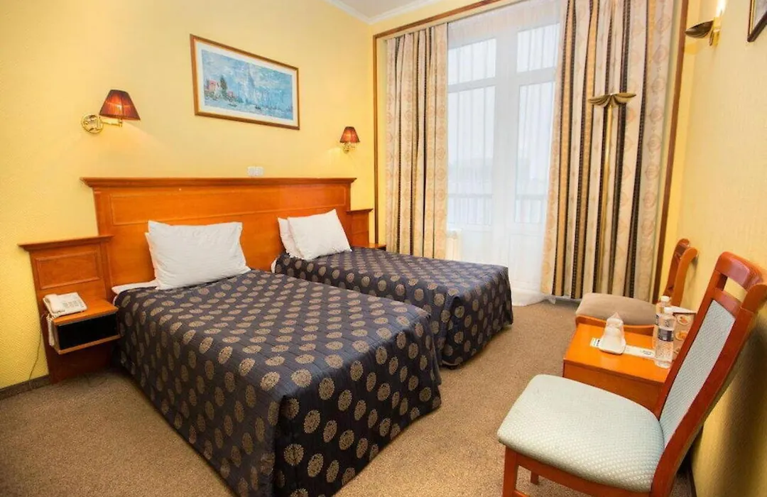 Готель Дніпро Dnipro Hotel-1
