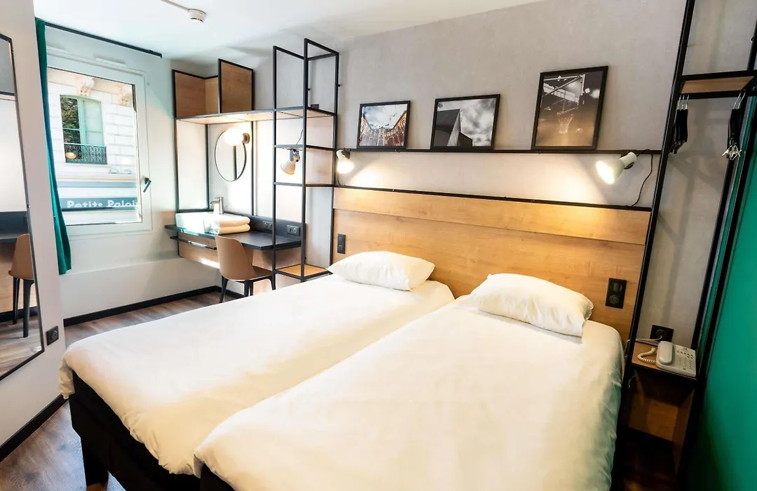 Ibis Pau Centre-1