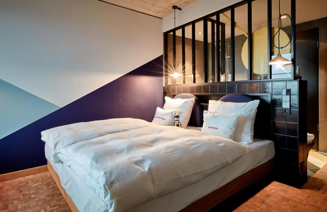 25Hours Hotel Das Tour-1