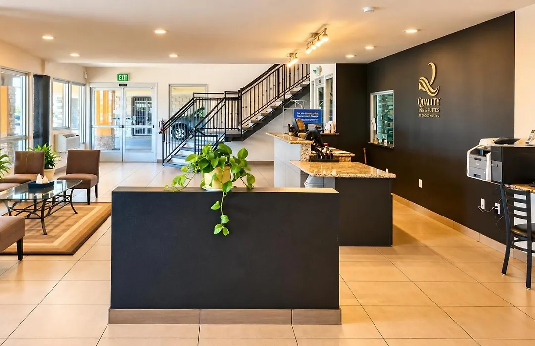 Quality Inn & Suites Near Downtown Bakersfield-1