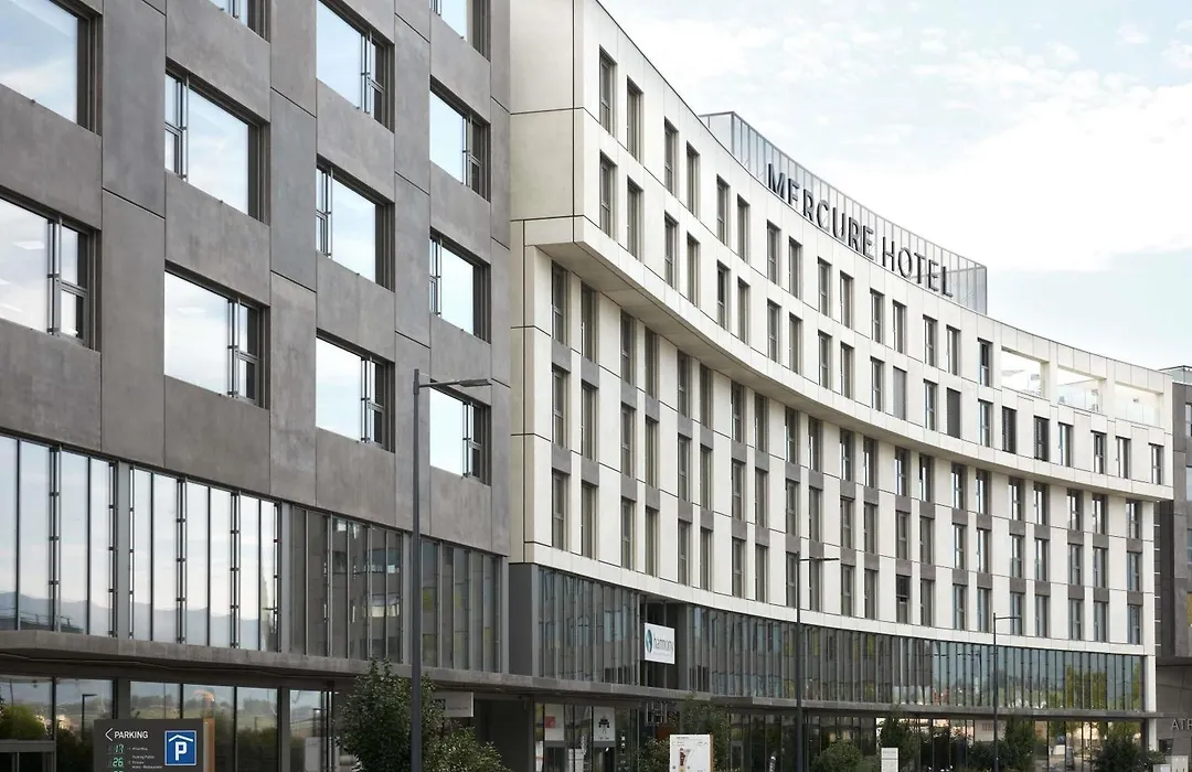 Mercure Geneva Airport-1