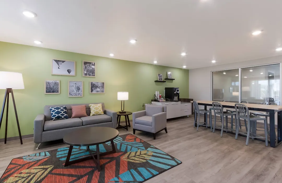 Woodspring Suites Chandler Airport-1