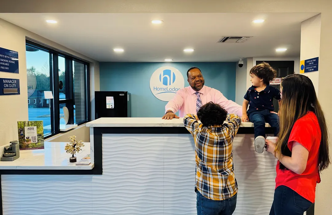 Homelodge Newnan-1