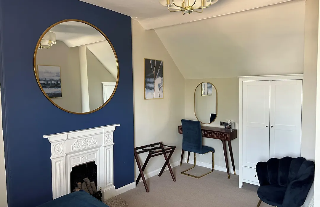 Marshall Meadows Manor House-1