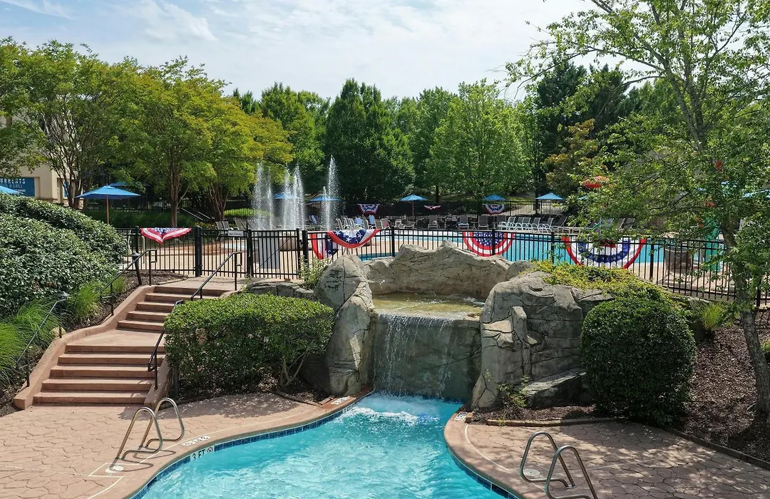 Lansdowne Resort And Spa-1