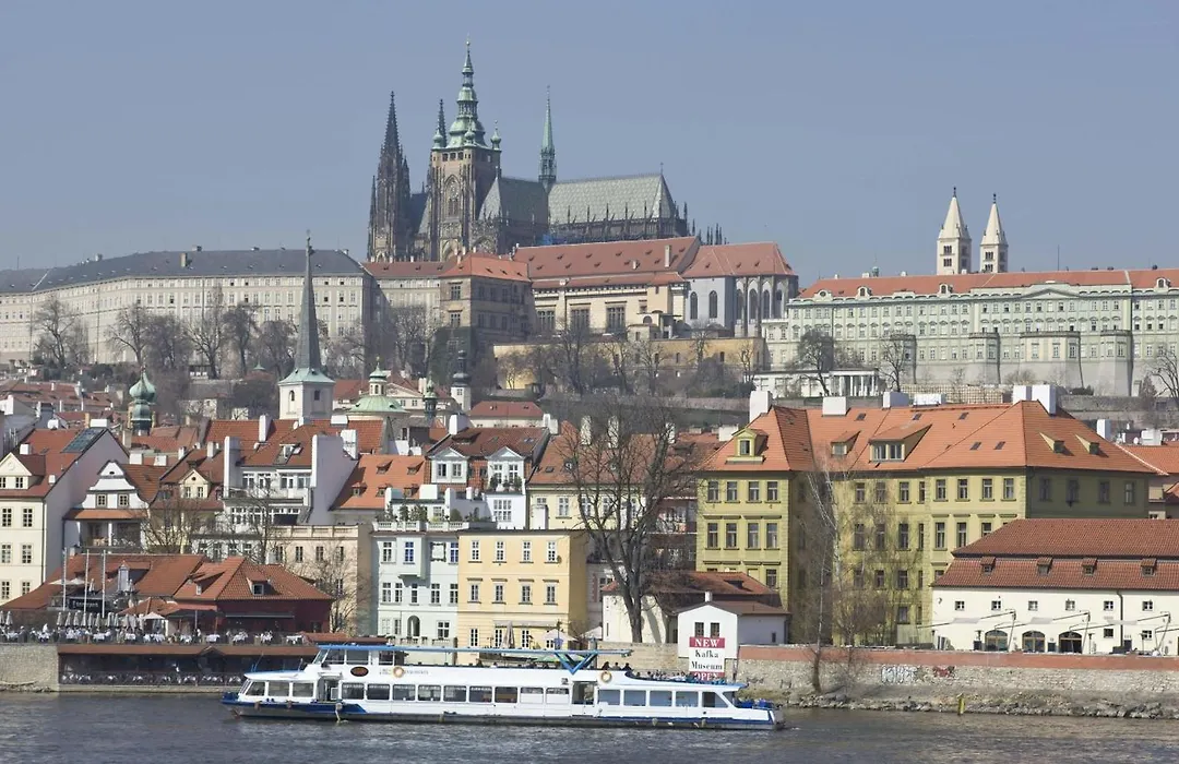 Occidental Praha Five-1