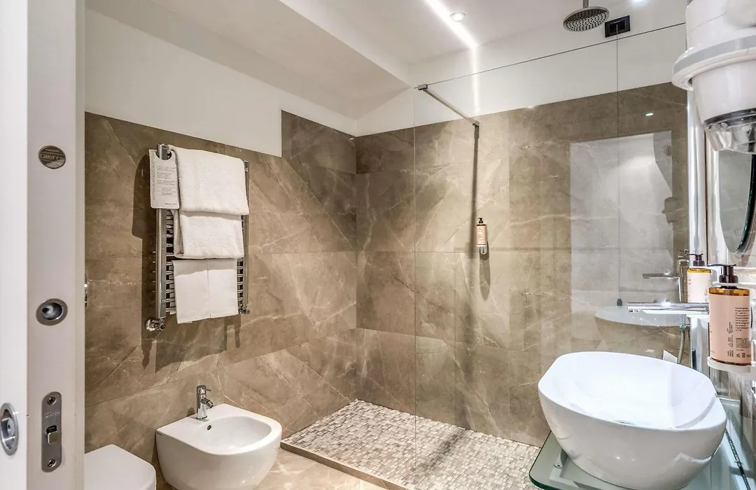 Mercure Roma Centro Termini-1