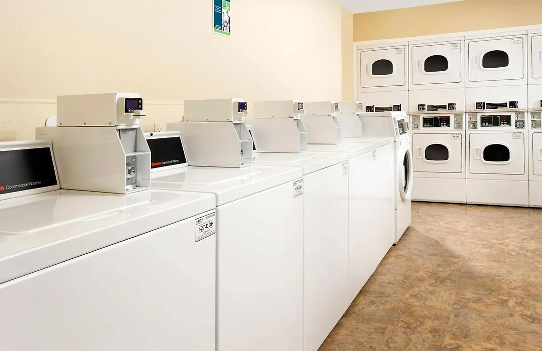 Woodspring Suites Chicago Romeoville-1