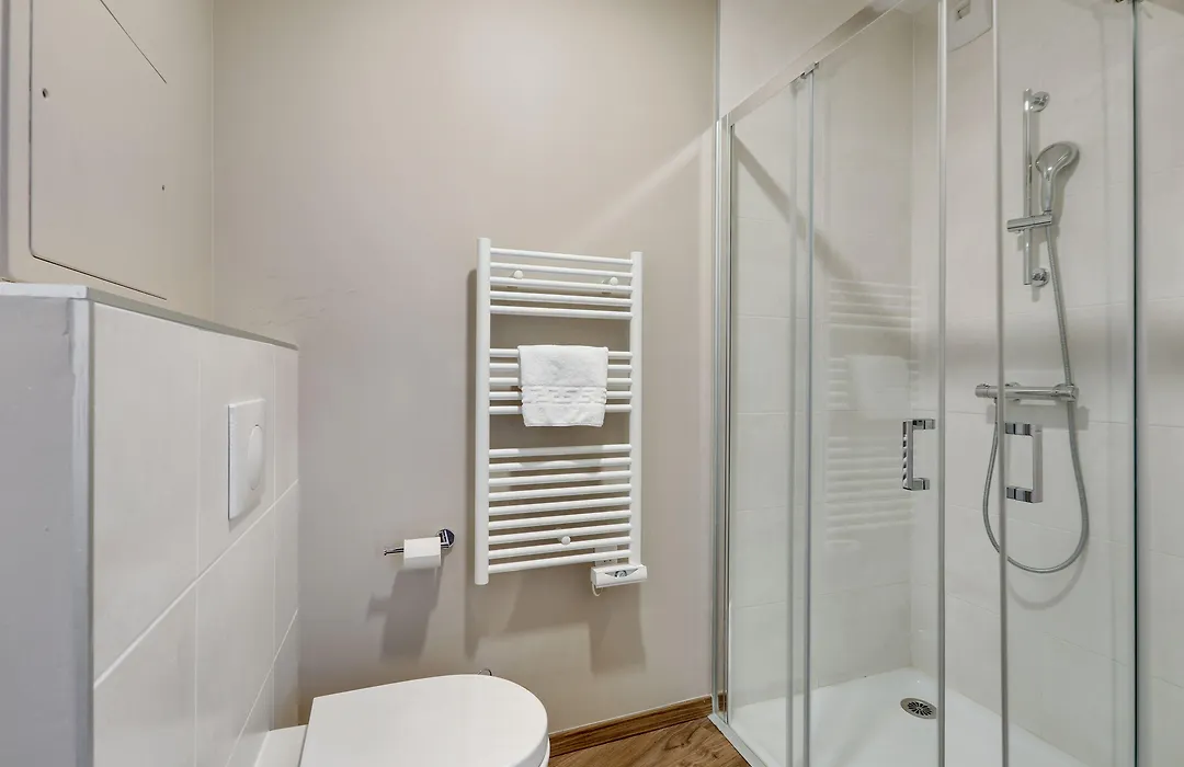All Suites Bordeaux Marne – Gare Saint-Jean-1