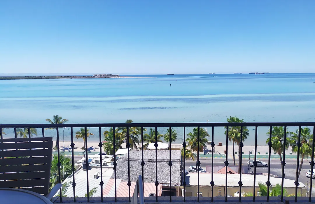 Las Gaviotas Condo-Hotel La Paz BCS-1