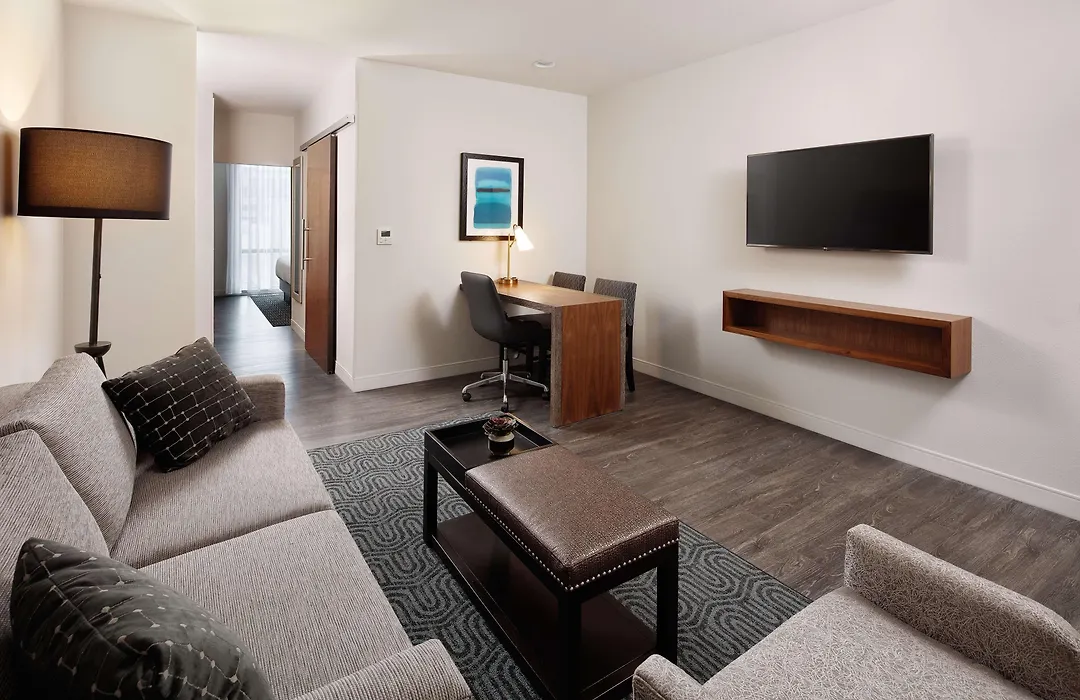 Embassy Suites Amarillo Downtown-1