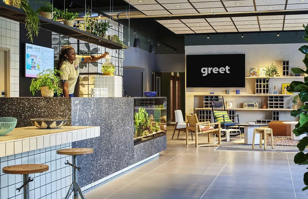 greet hotel Paris Nord 18è-1