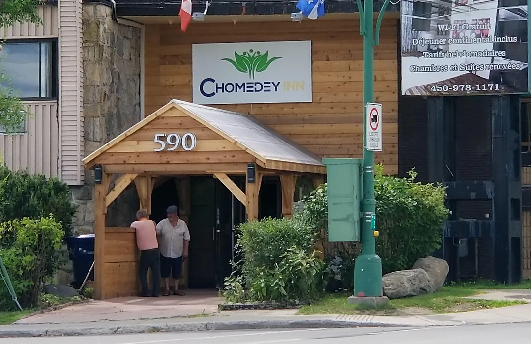 Chomedey Inn-1