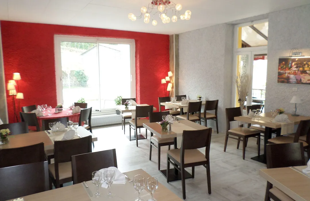 Logis hôtel restaurant les Carillons-1