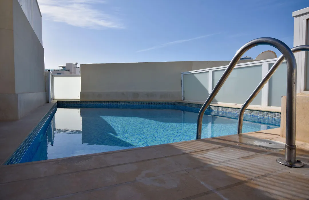 Blubay Apartments By St Hotels-1
