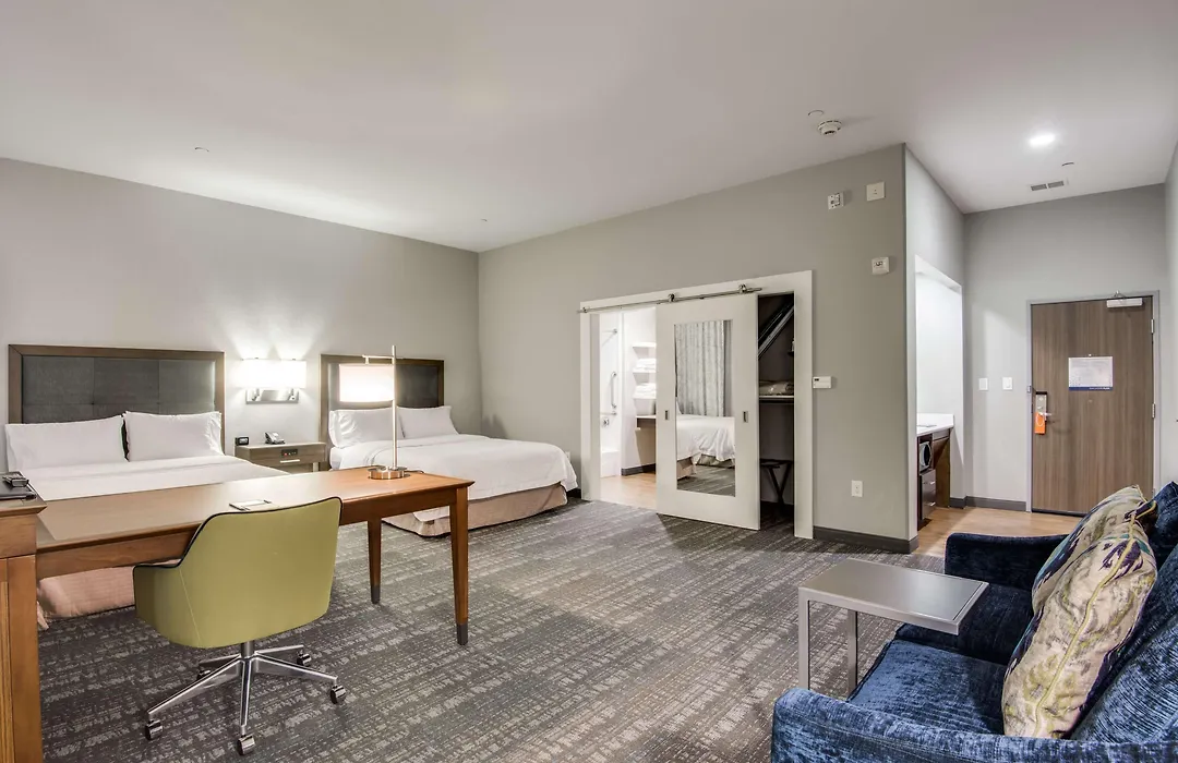 Hampton Inn & Suites Dallas/Ft. Worth Airport South-1