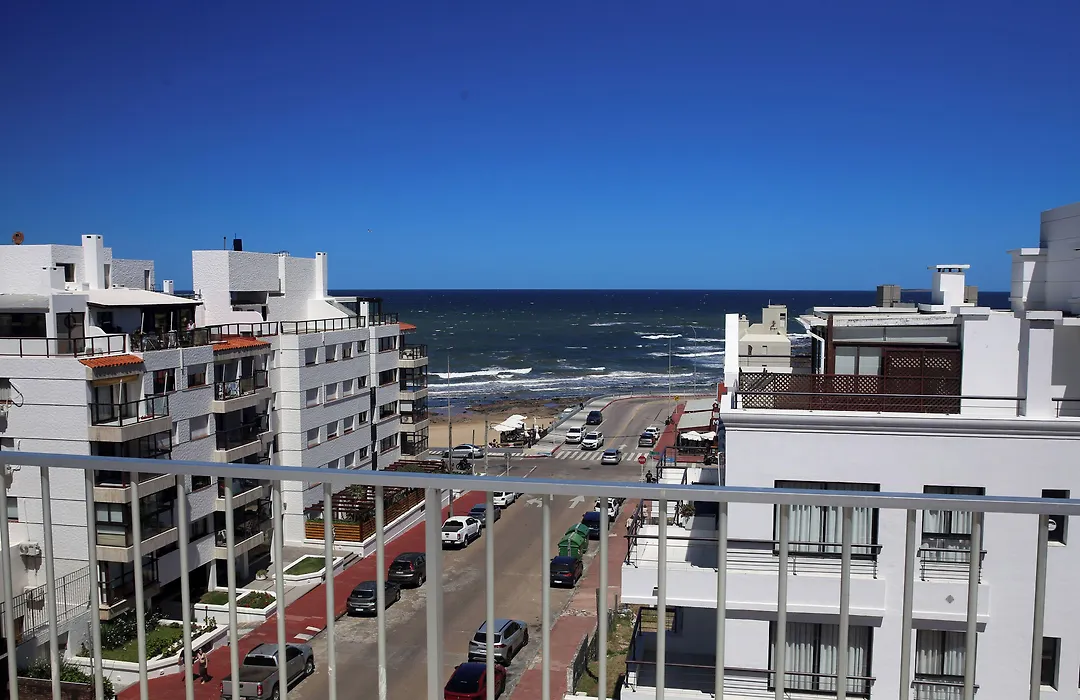 Hotel Playa Brava-1