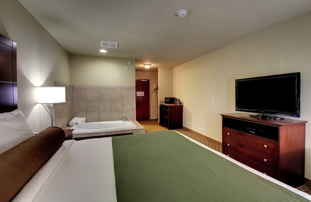 Cobblestone Hotel & Suites - Newton-1