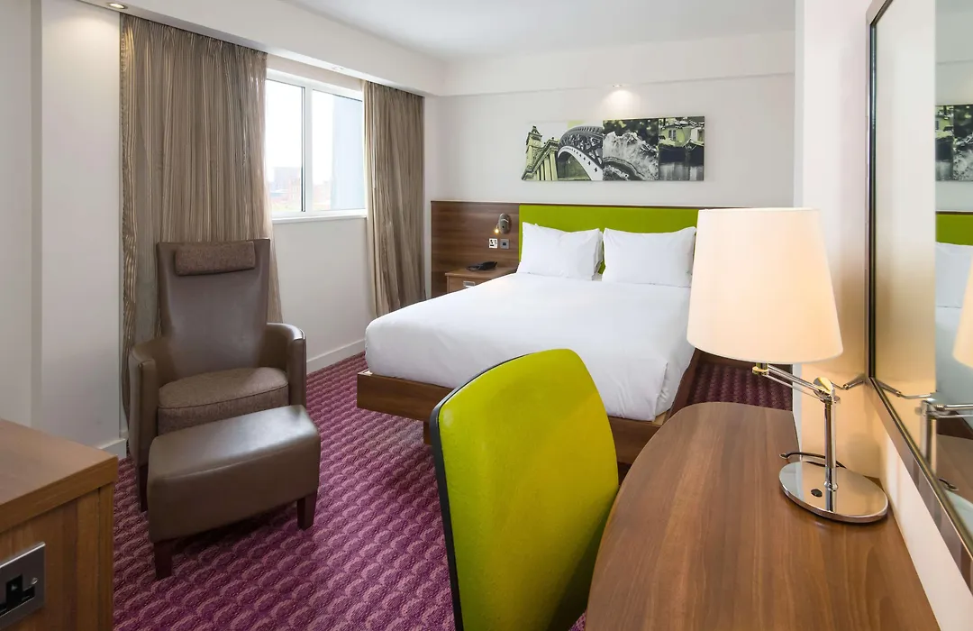 Hampton By Hilton Birmingham Jewellery Quarter-1