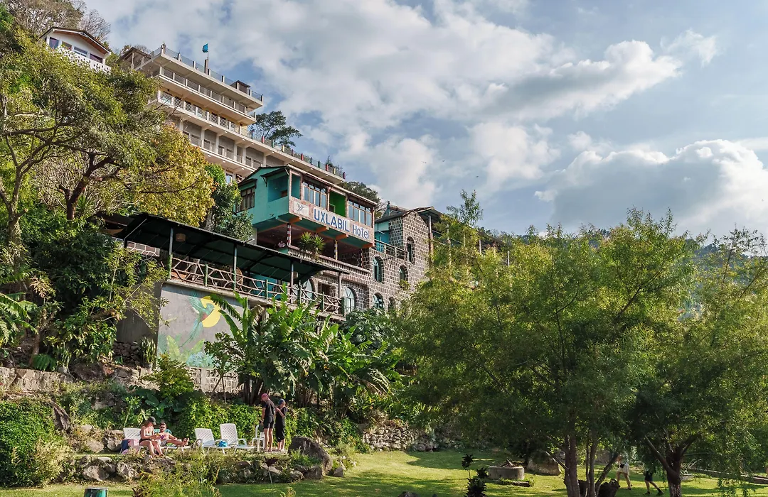 Eco Hotel Uxlabil Atitlan-1