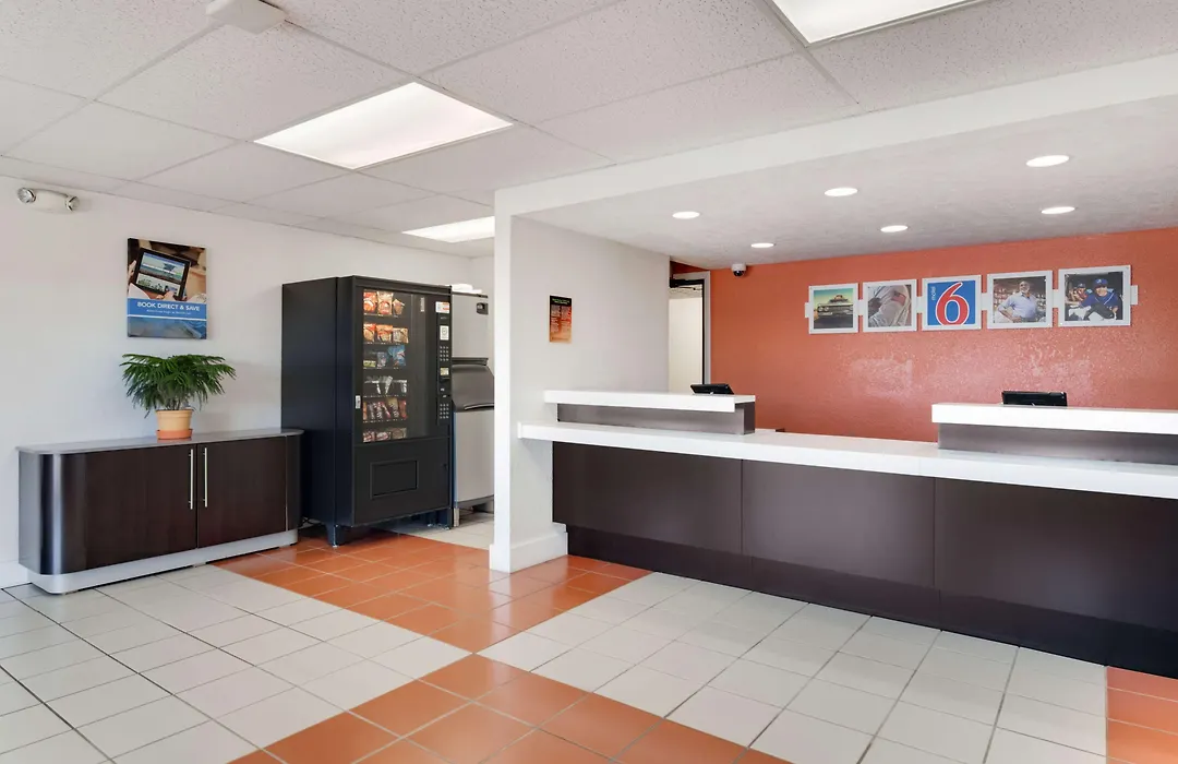 Motel 6-Youngstown, Oh-1