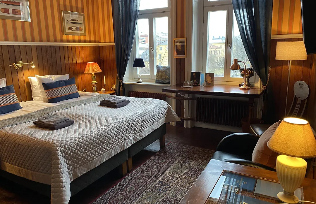 Strand Hotel-1