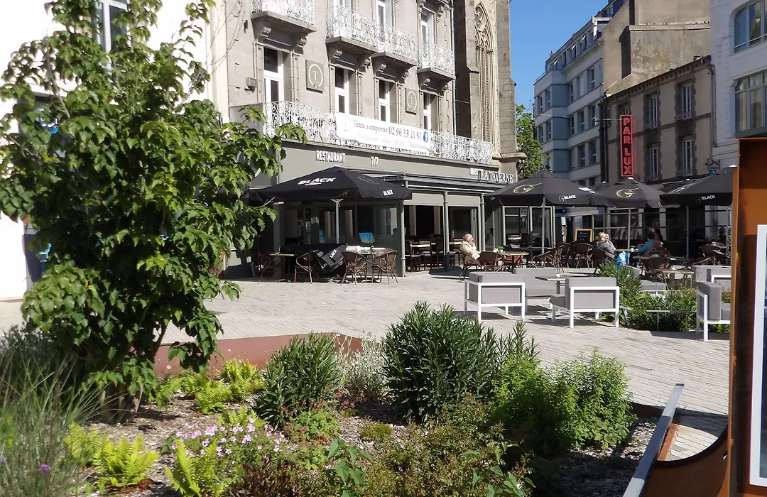 Best Western Le Duguesclin Hôtel-Restaurant-1