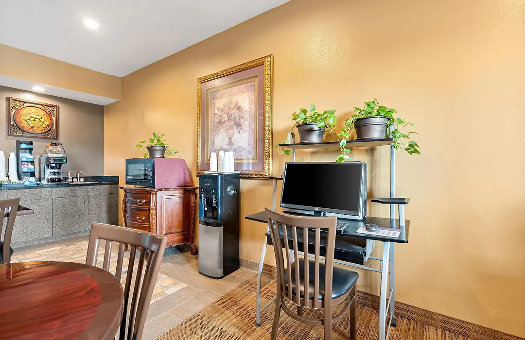 Americas Best Value Inn Somerville Texas-1