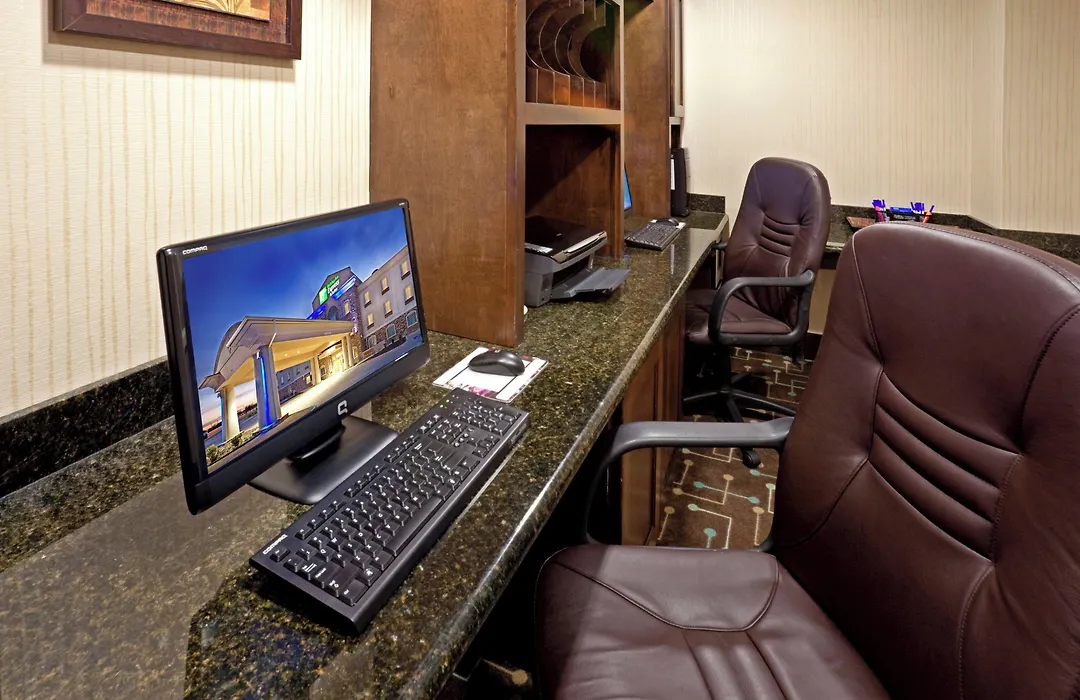 Holiday Inn Express Hotel & Suites Cedar Hill By Ihg-1