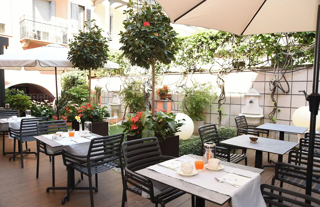 Hotel Lombardia-1