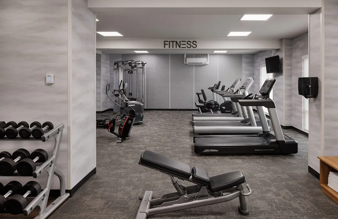 Fairfield Inn & Suites By Marriott Kelowna-1