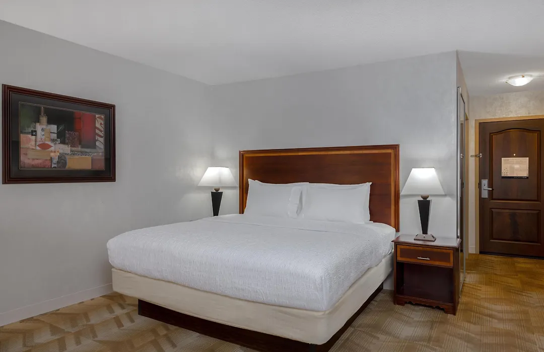 Hampton Inn Siloam Springs-1